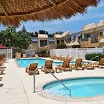 Sand Pebbles Resort